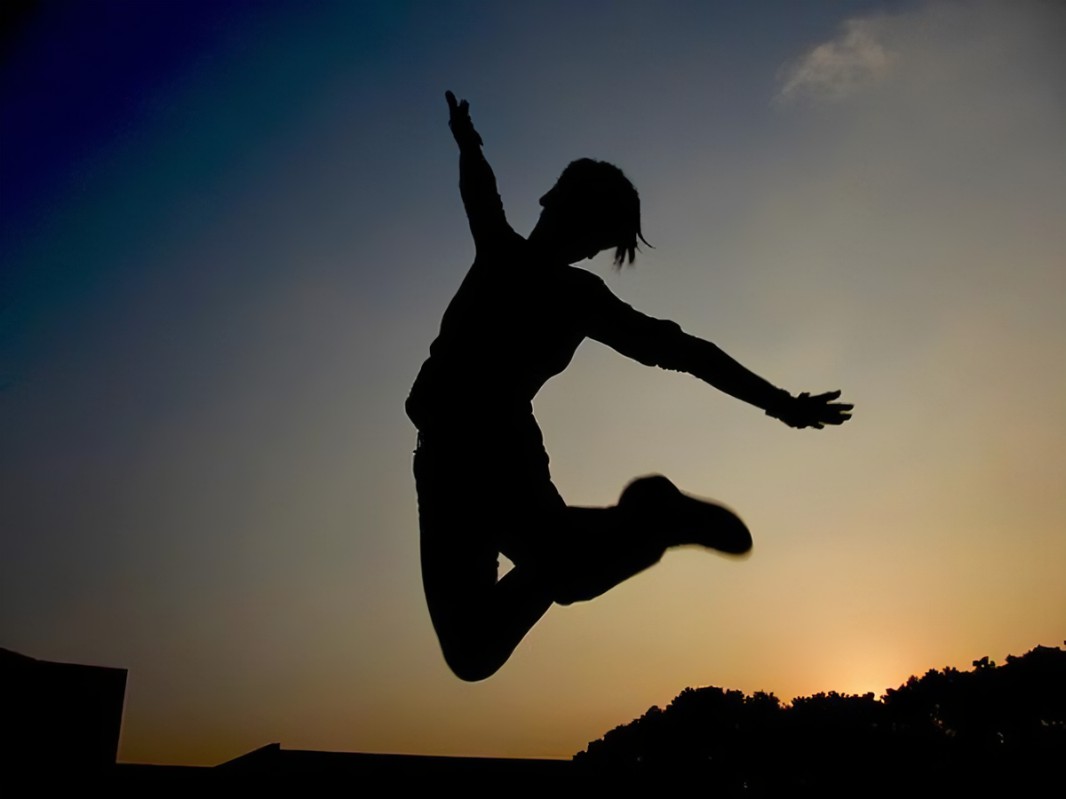 竞争激烈的 竞争激烈的